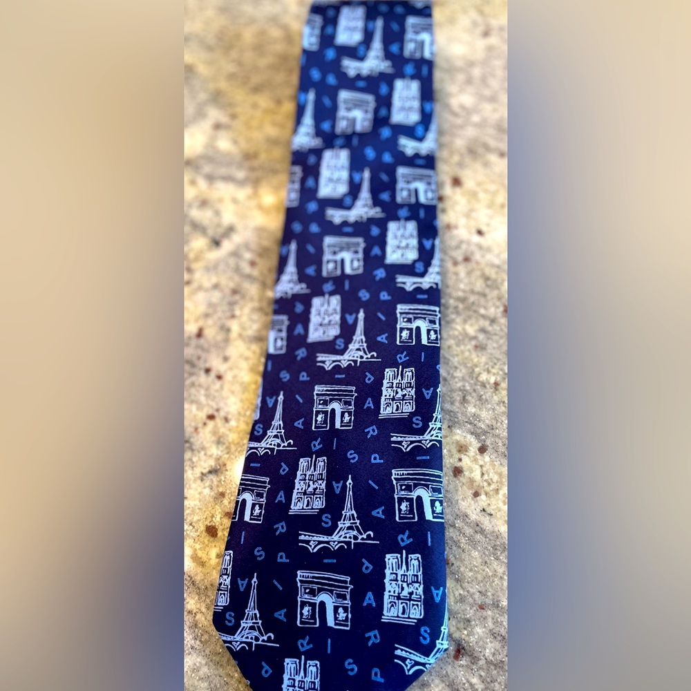 100% silk Reflets D’Art Paris monument tie